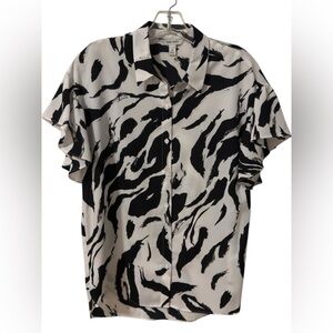 Nine West Black & White Printed   Blouse with Flutter Sleeves XS